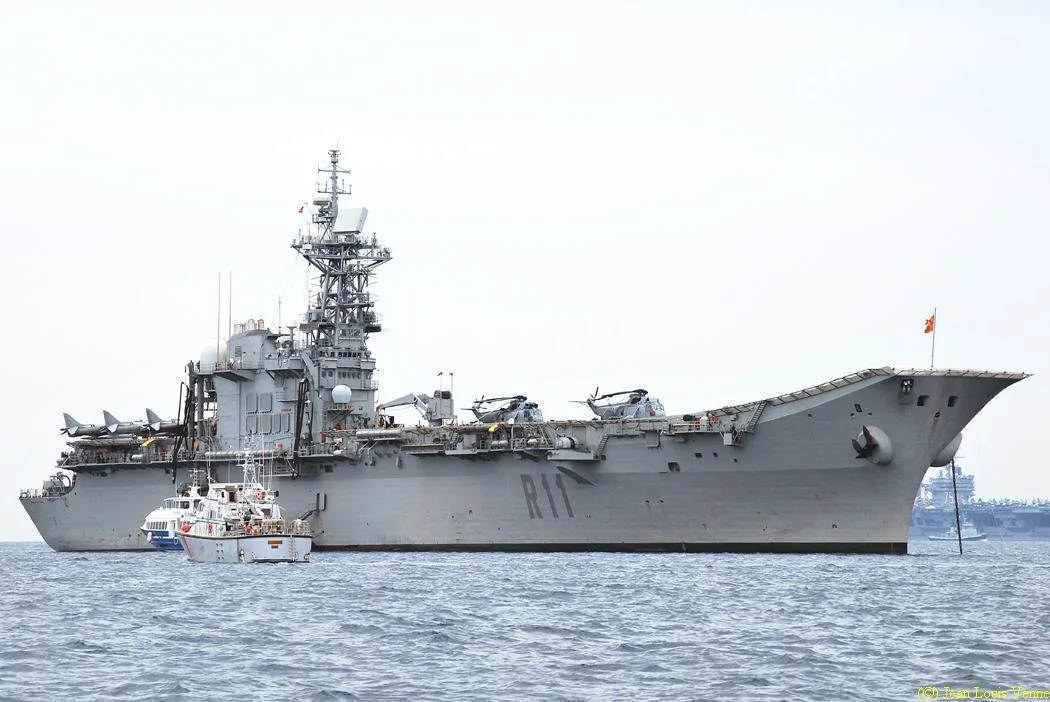 Le Principe de Asturias en rade de Hyères