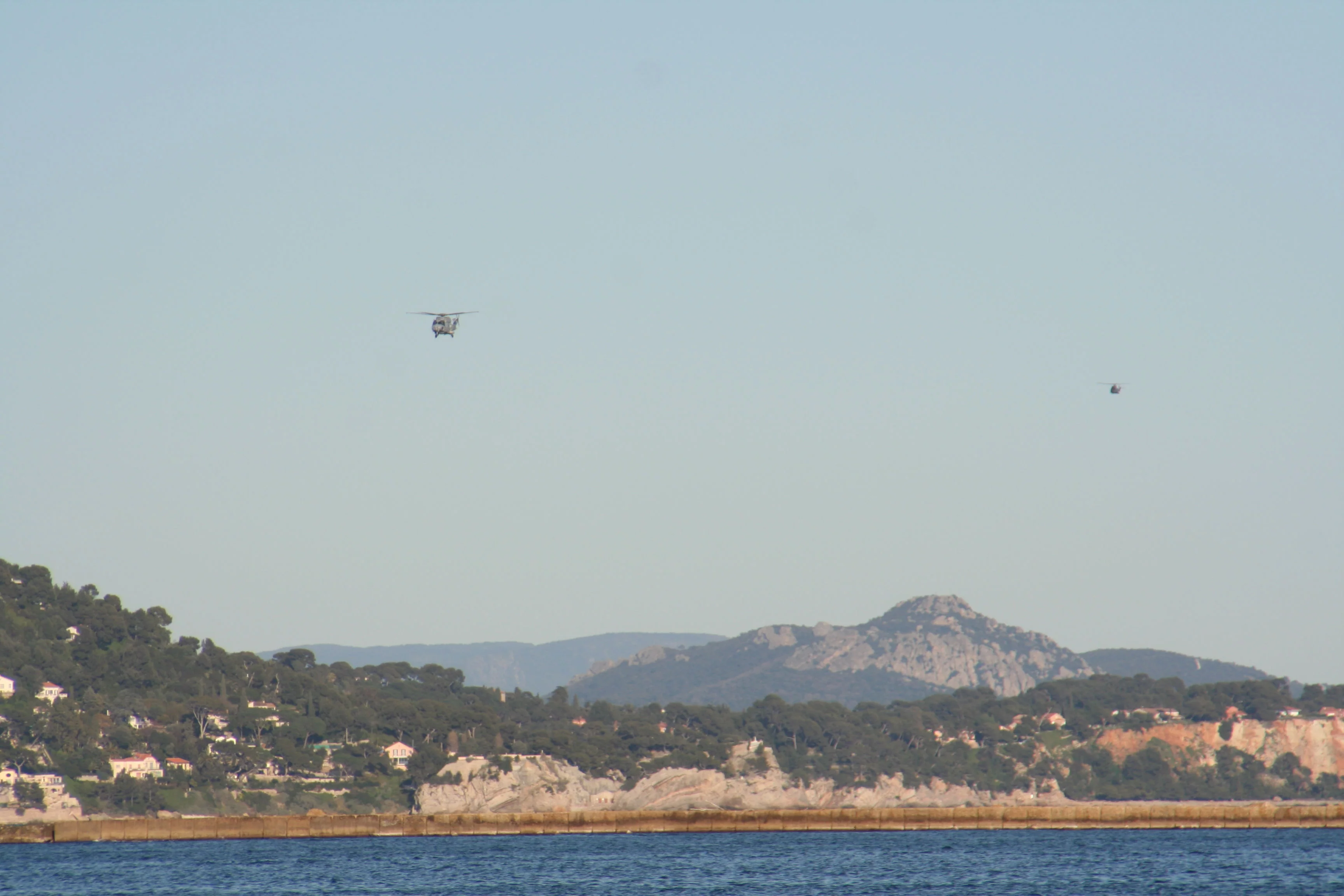 Arrivée des hélicoptères