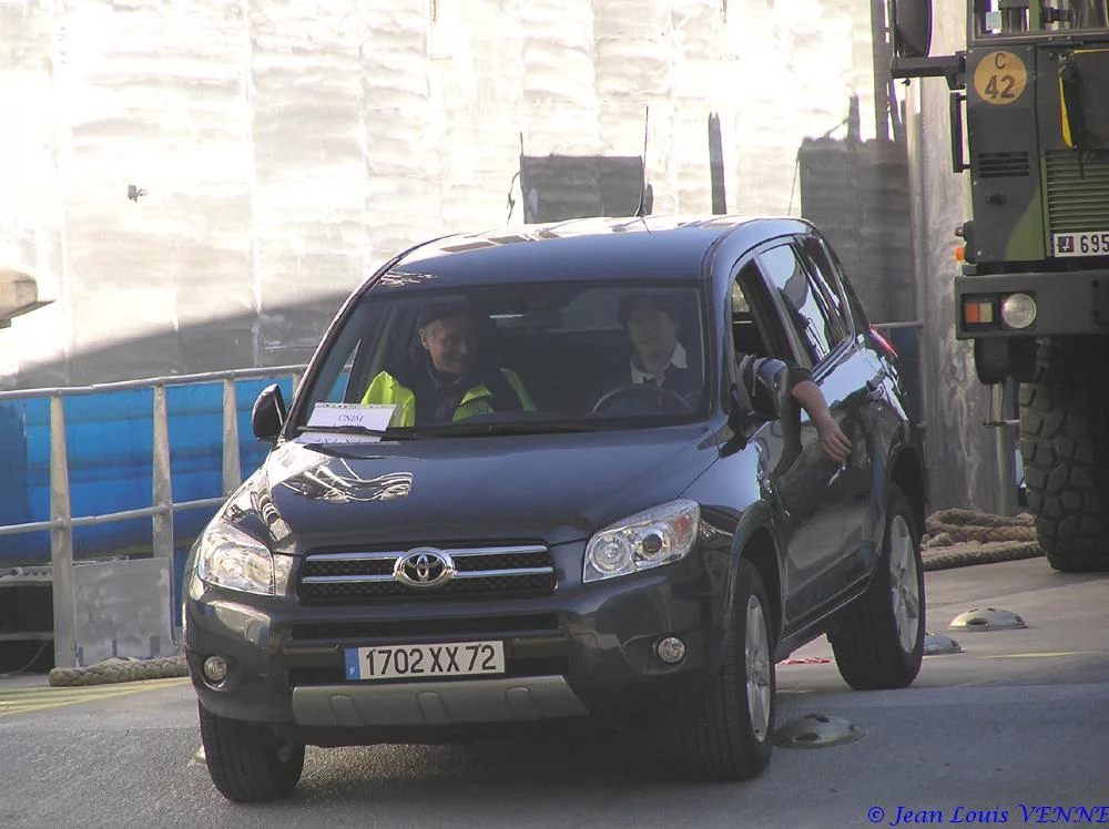 Premier plageage du L-CAT avec matériel roulant