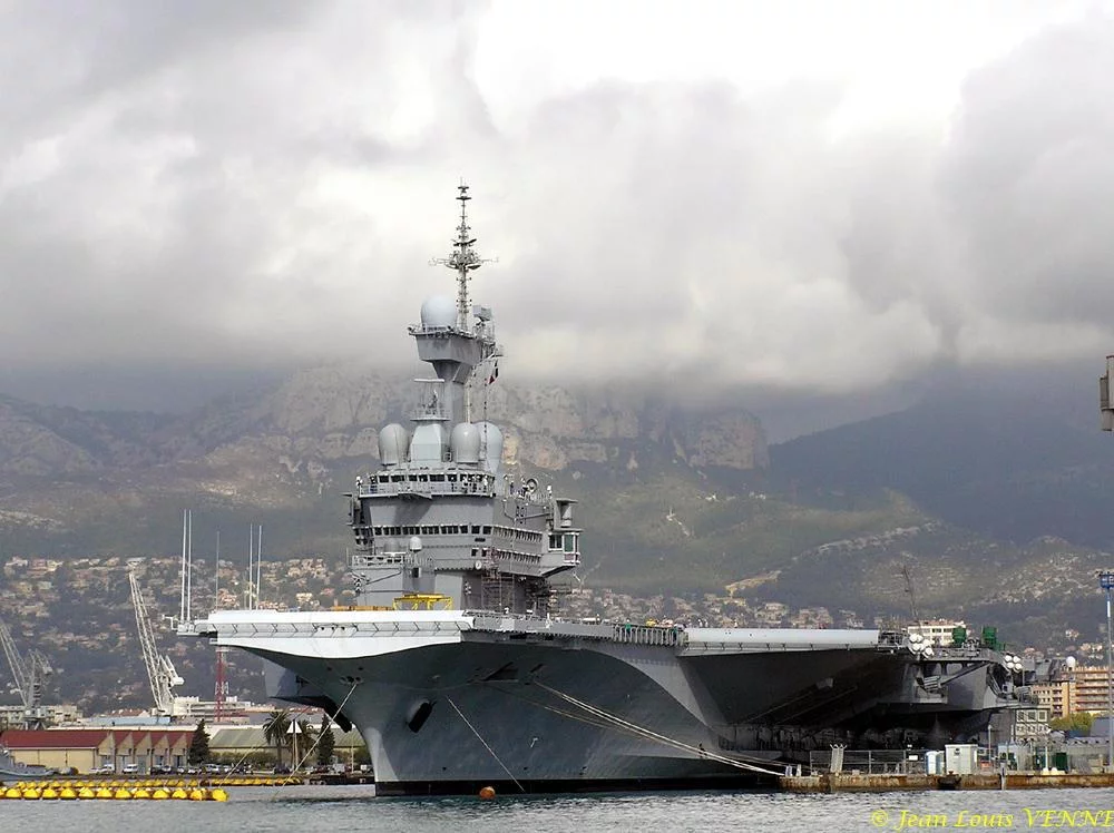 Le porte-avions Charles de Gaulle