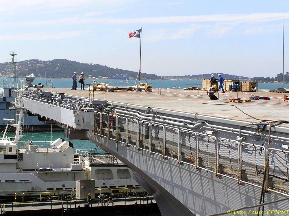 La partie avant du pont