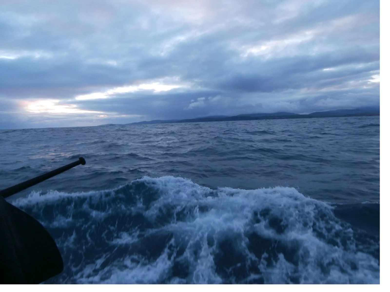 En mer, gros temps et accalmies se succèdent