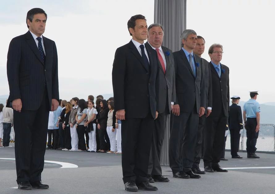 Le président et les autorités