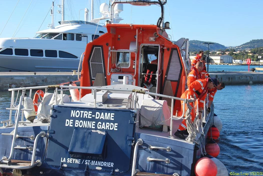 La vedette Notre-Dame de Bonne Garde