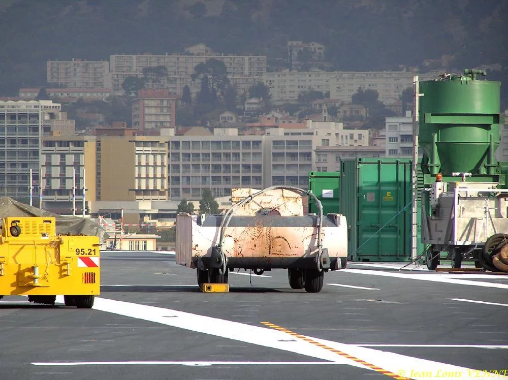 Essais des catapultes du Charles de Gaulle