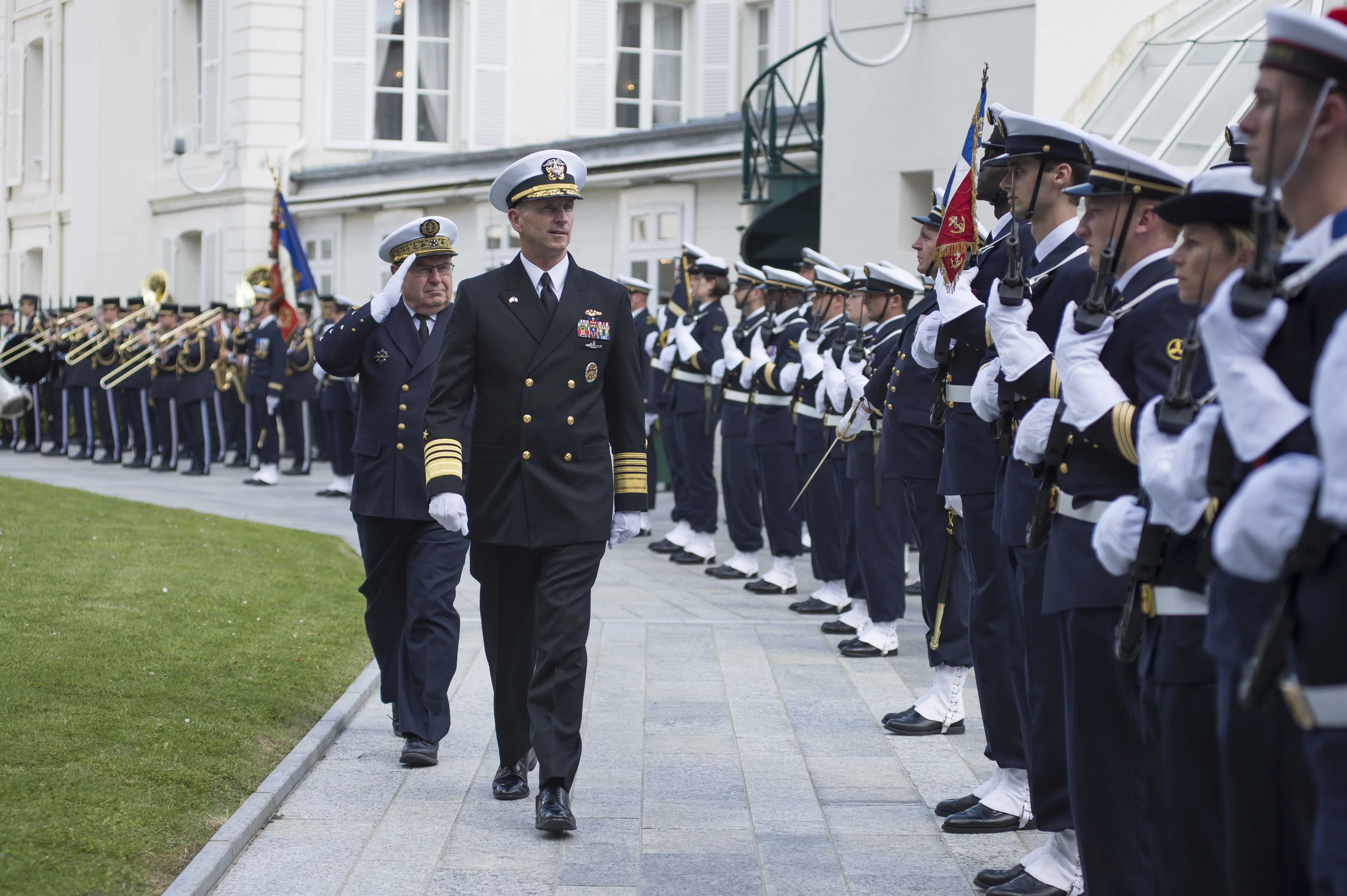 Le chef d’état-major de la marine rencontre son homologue américain