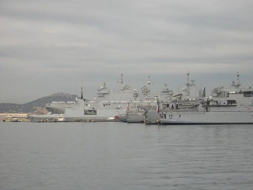 Le port militaire de Toulon