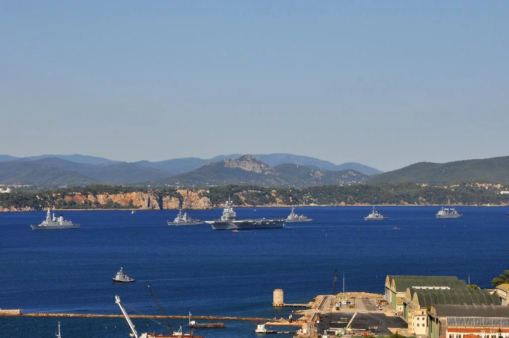 Répétition de la grande parade navale du 13 aout 2014