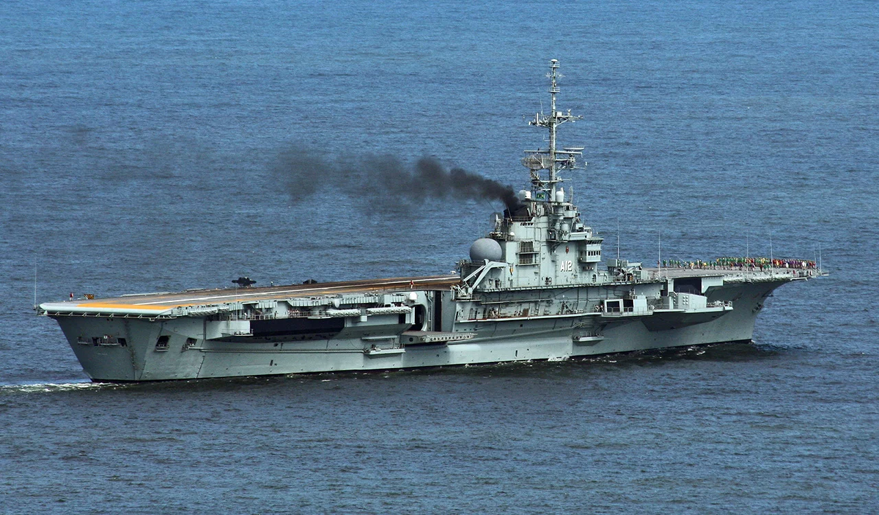 Le porte-avions brésilien São Paulo en 2007