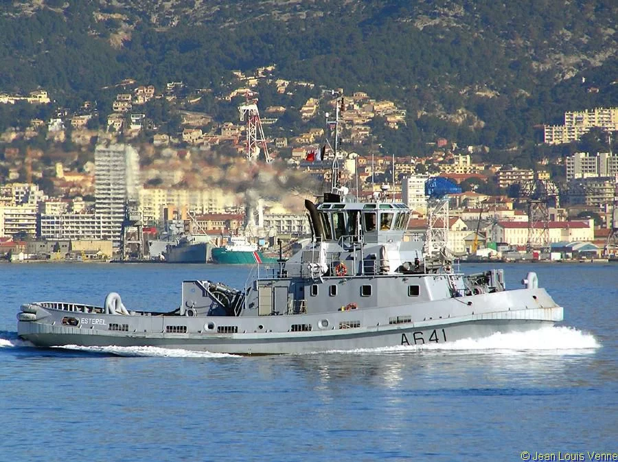 Remorqueurs en action