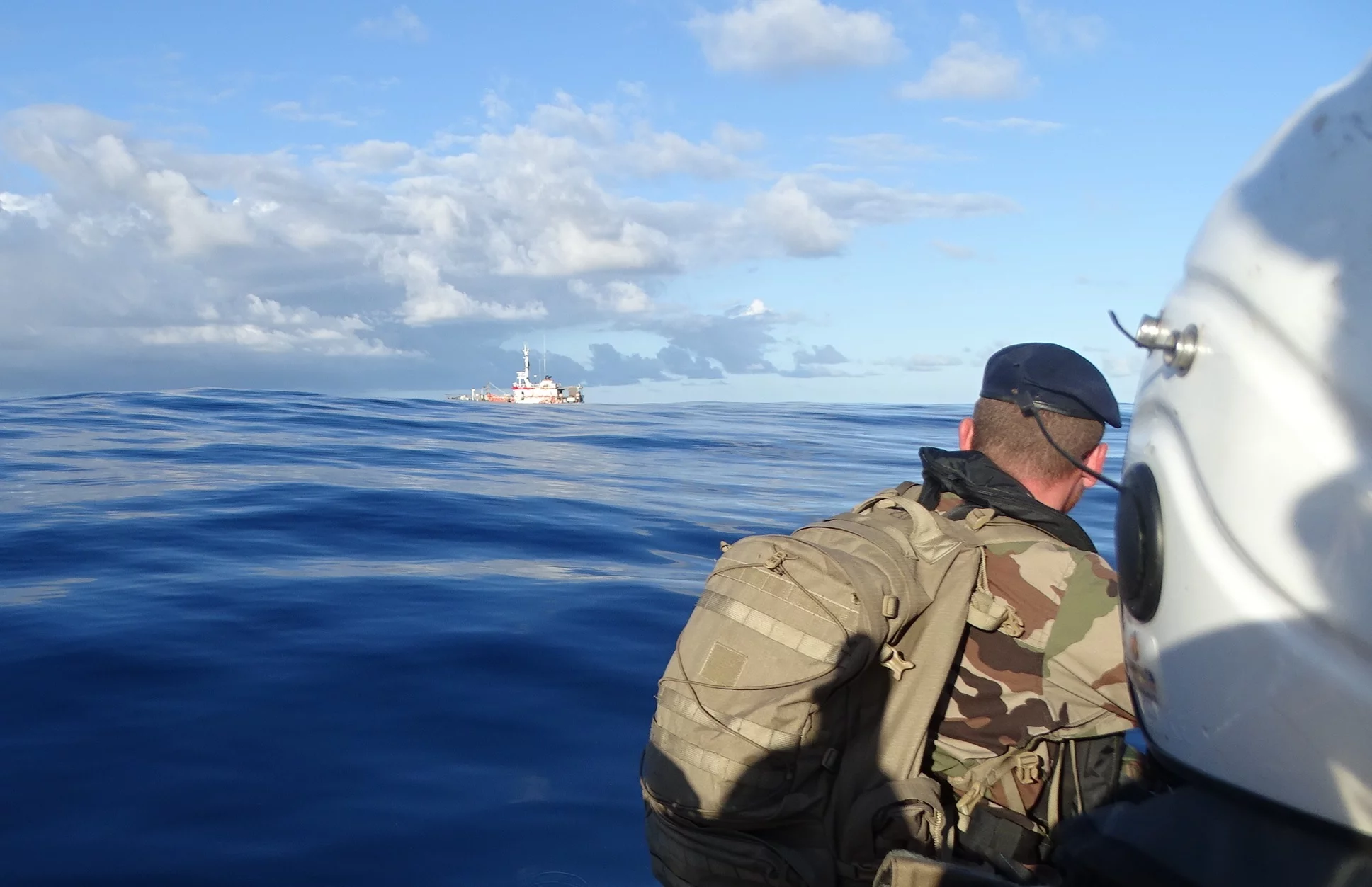 Contrôle d'un bateau de pêche en situation irrégulière