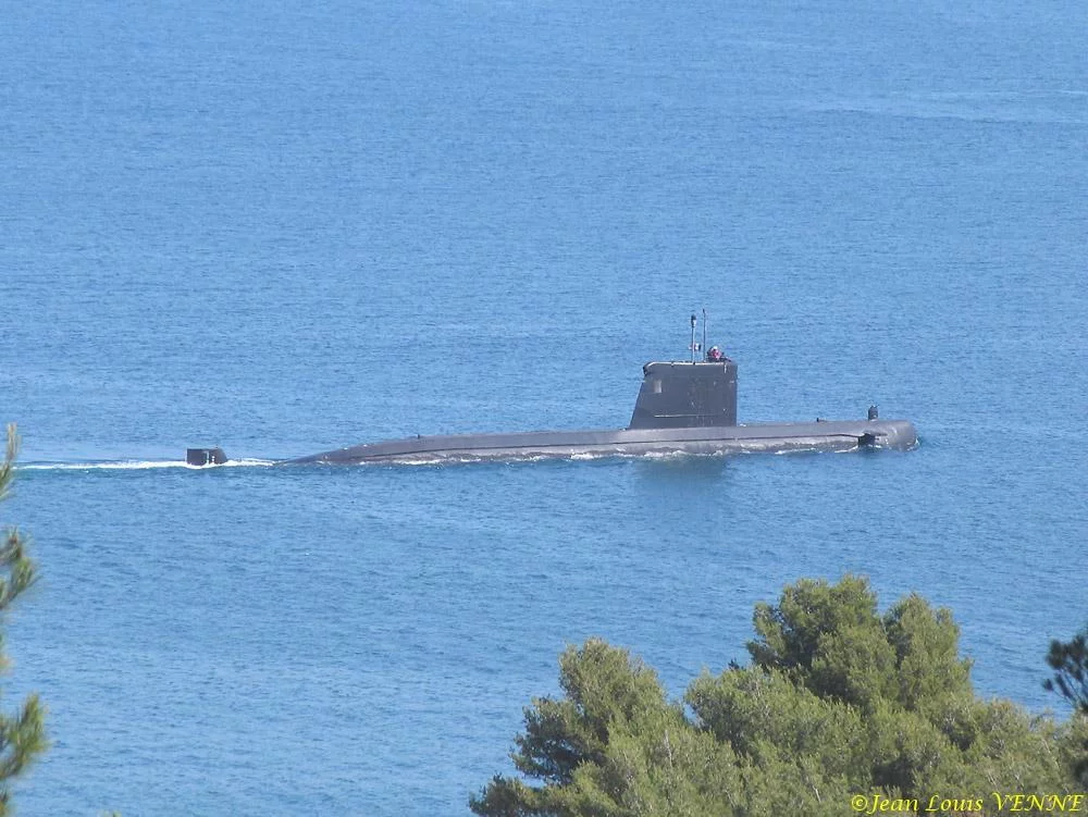 Le Mistral espagnol en rade de Toulon