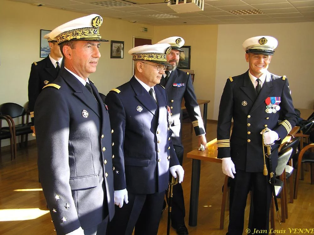 ALFAN et le DPMM avec le commandant en second du CIN