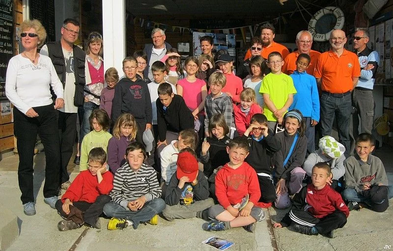 Des collégiens lozériens en visite à la station SNSM du Conquet