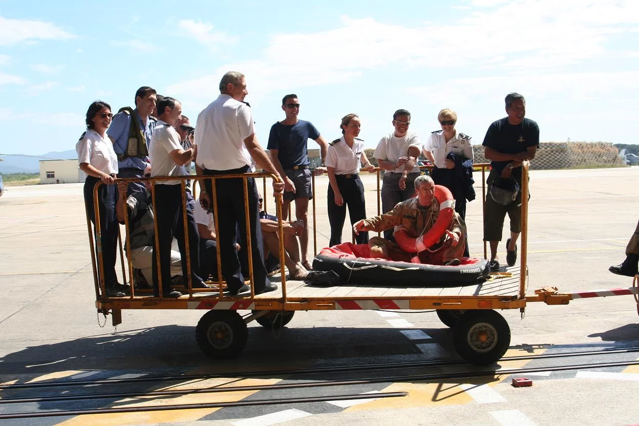 Un invité surprise : le COMOPS de la base prend sa retraite