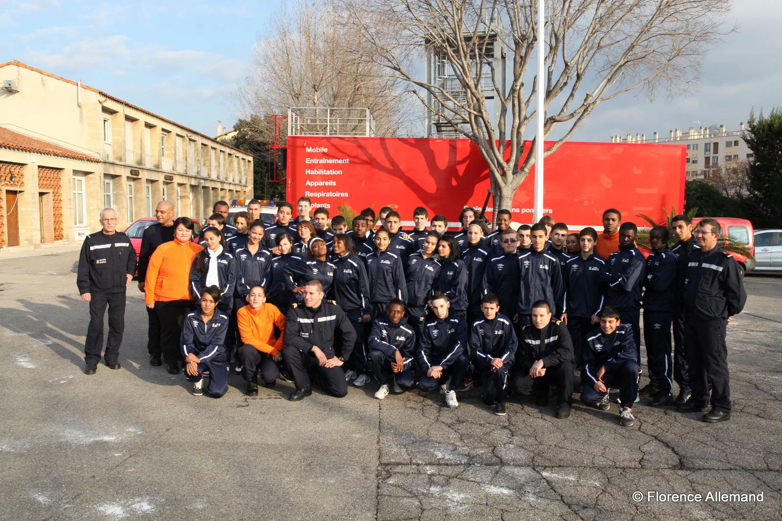La première promotion de cadets du Bataillon des marins-pompiers de Marseille