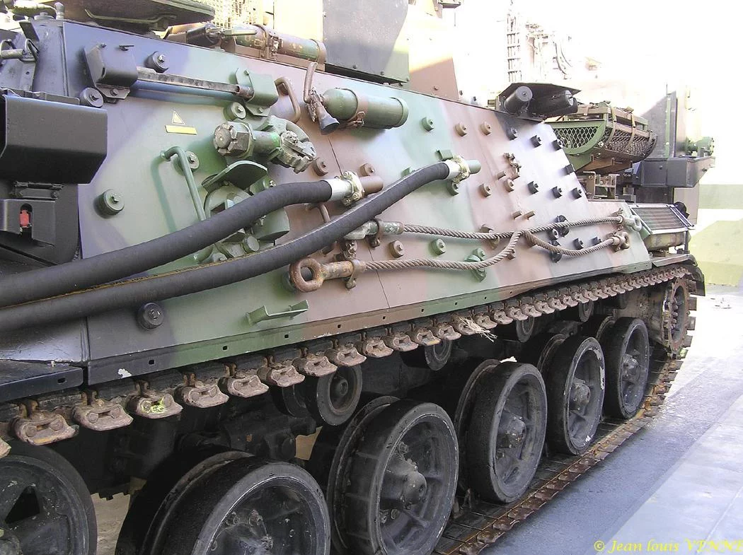 L'Engin Blindé du Génie embarque sur le L-CAT