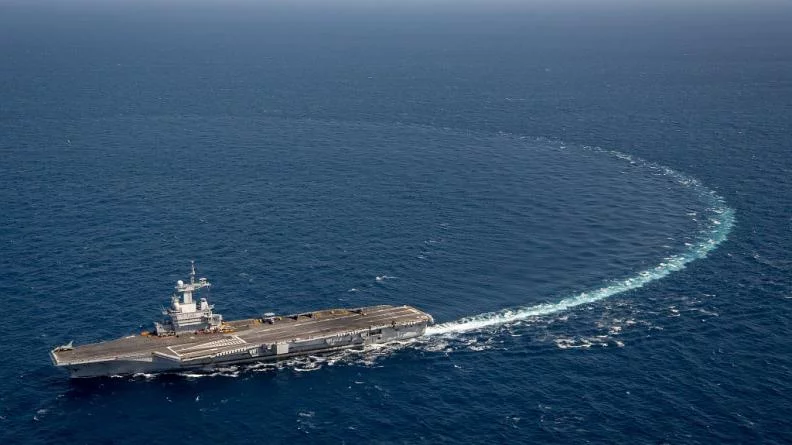 Le porte-avions Charles de Gaulle