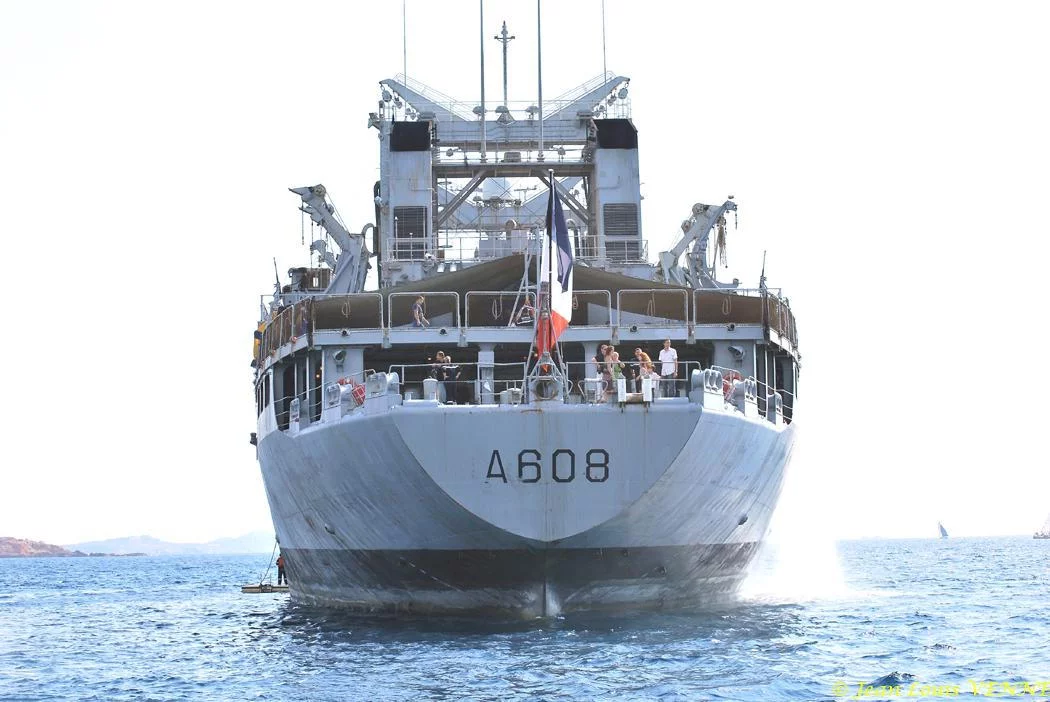 Le BCR Var au mouillage en rade de Bandol