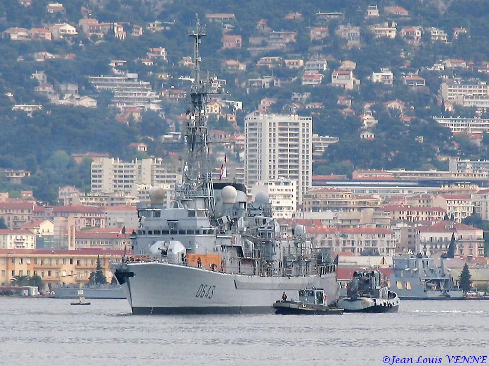 Le Jean de Vienne sort de bassin