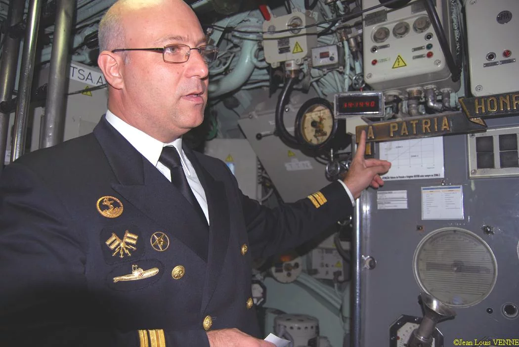 Dans le poste central