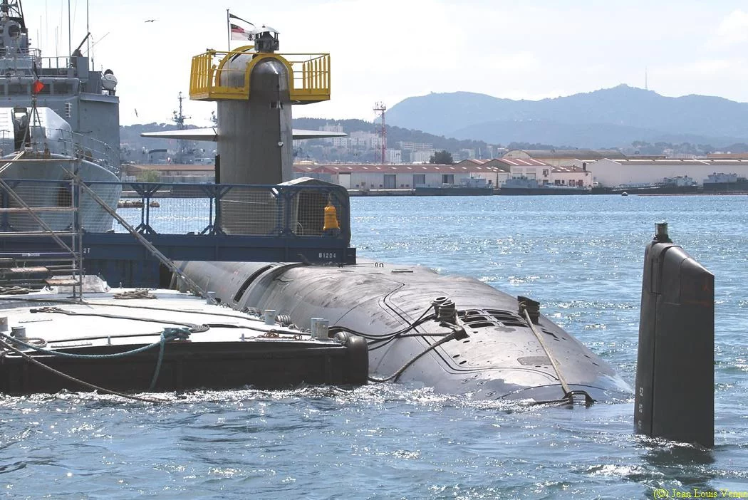 Le sous-marin malaisien KD Tun Razak