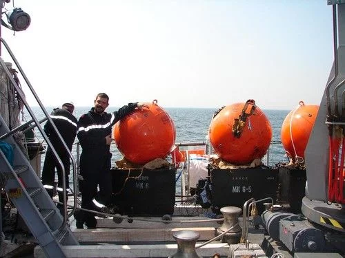 Des mines d'exercices sur le pont de la Cassiopée