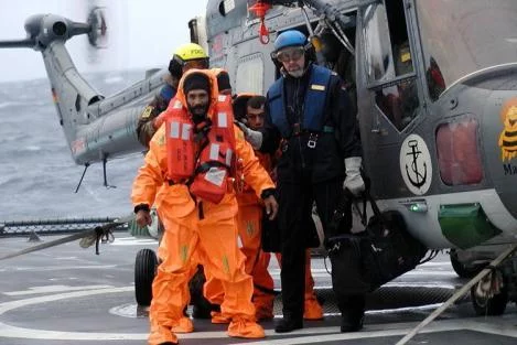 Les naufragés arrivent sur le Bayern