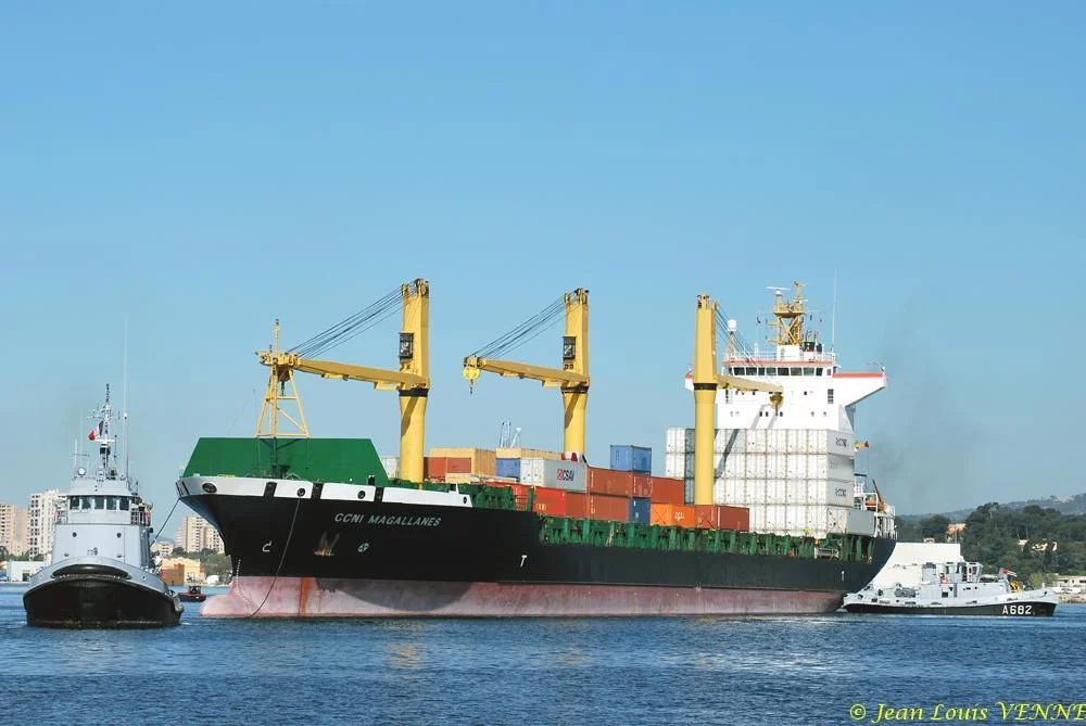 Arrivée à Toulon du porte-conteneurs Magallanes