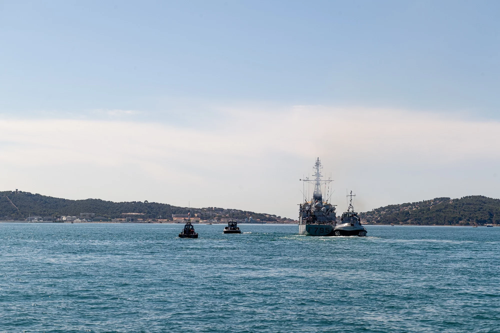 Le patrouilleur Commandant Ducuing appareille de Toulon