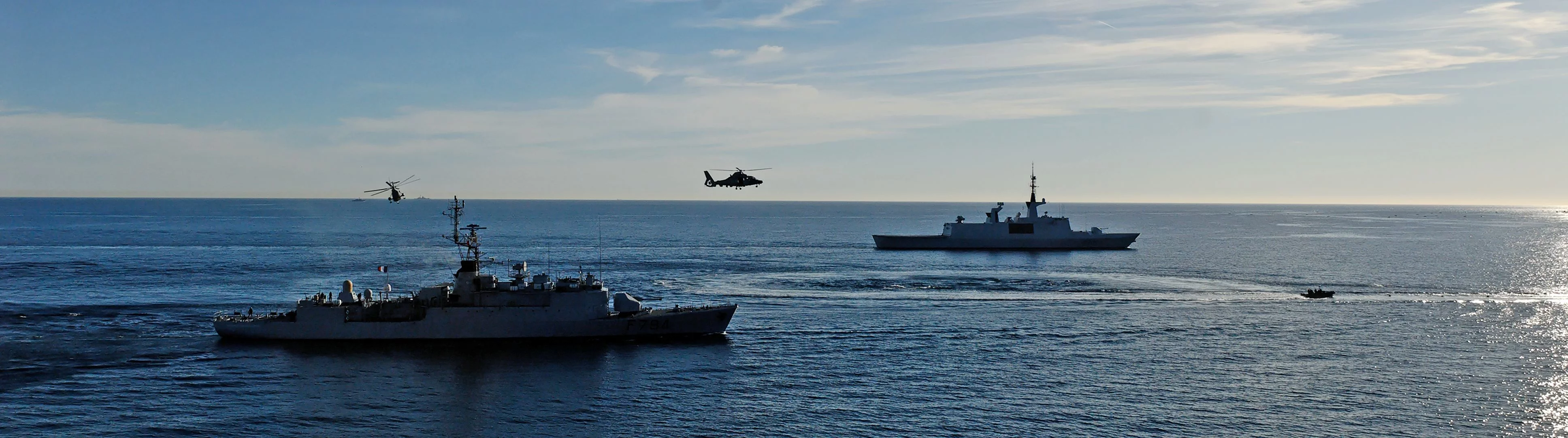 Hélitreuillage d'une équipe de visite