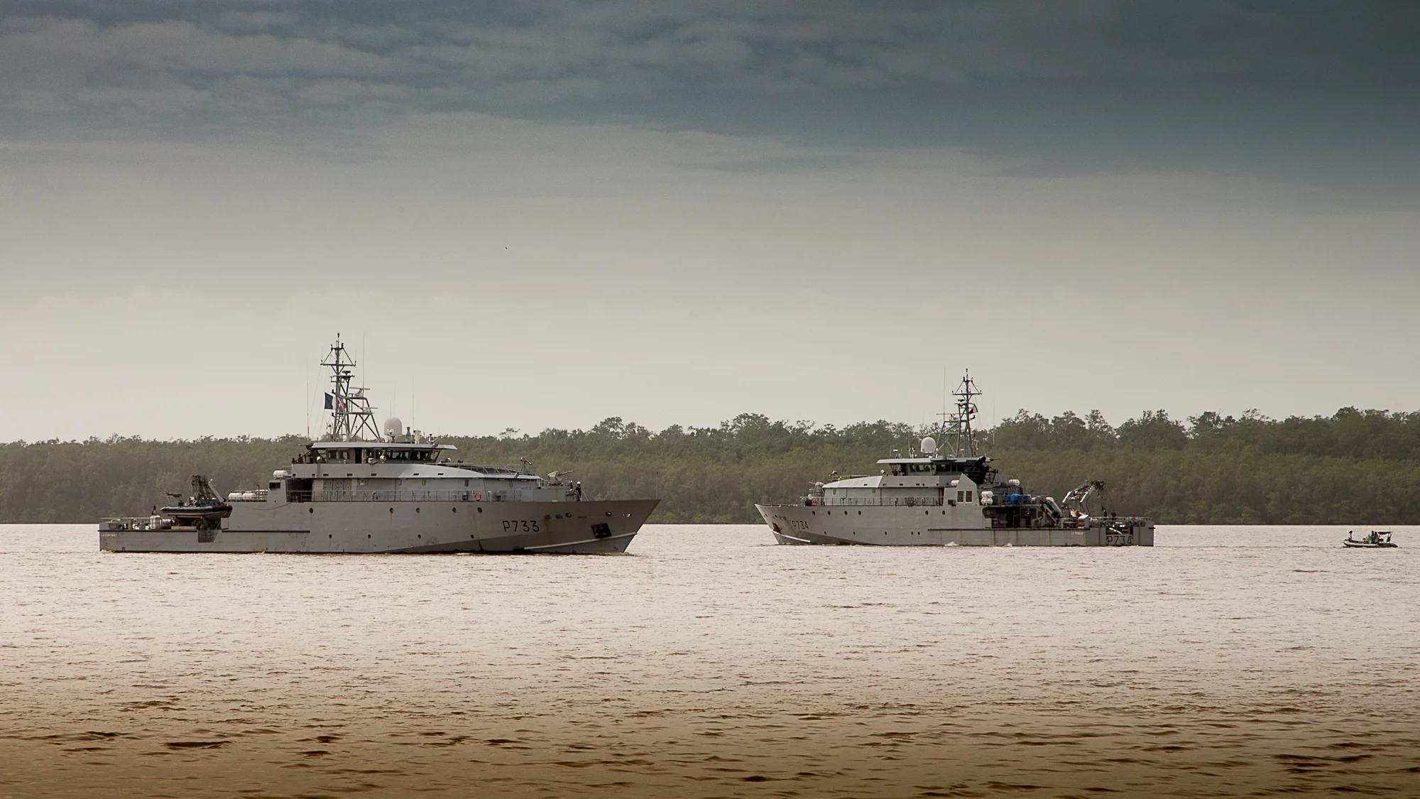 Les patrouilleurs La Confiance et La Résolue