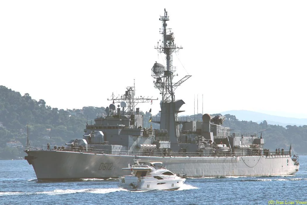La frégate De Grasse fait escale à Toulon