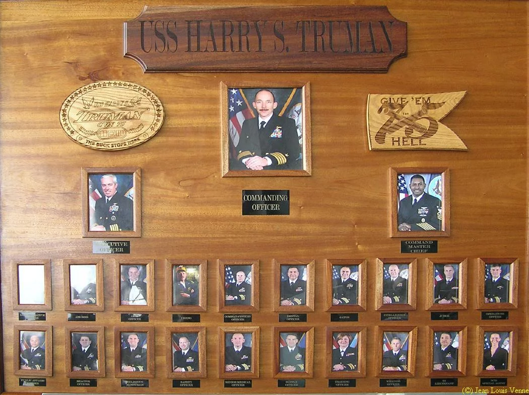 Le porte-avions USS Harry Truman