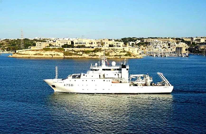 Le bâtiment hydrographique Beautemps-Beaupré appareille de Malte
