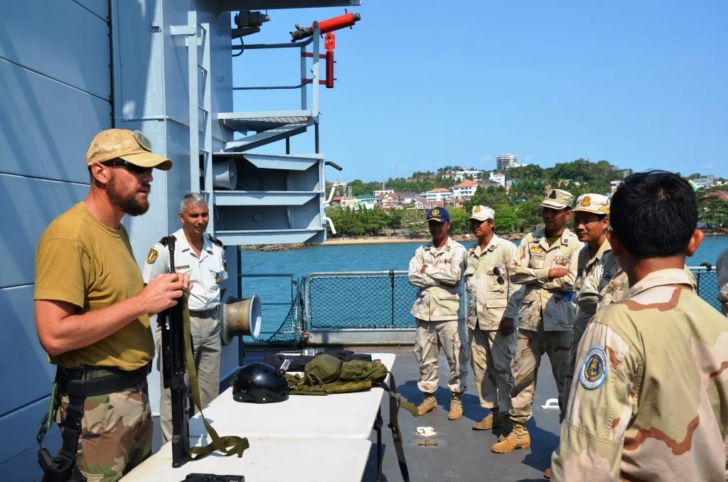 Instruction au matériel de l’équipe de visite