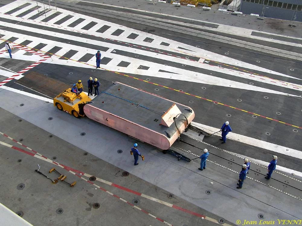 Essais des catapultes du Charles de Gaulle