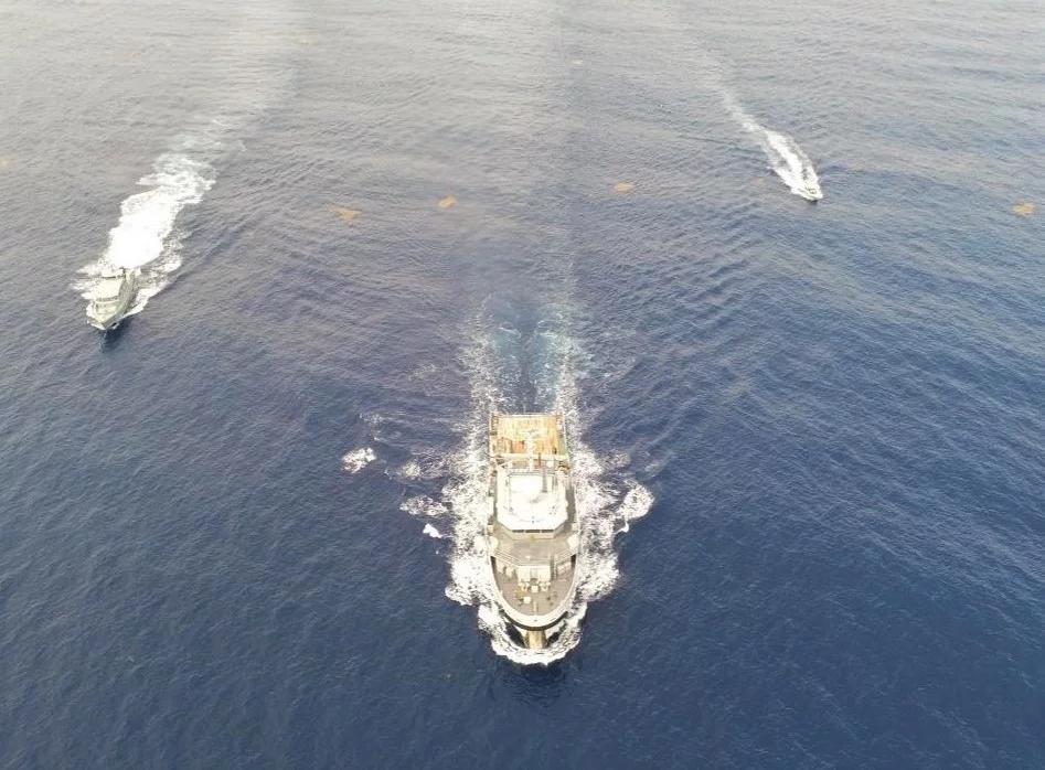 Le Dumont d'Urville et 2 bâtiments de la république dominicaine