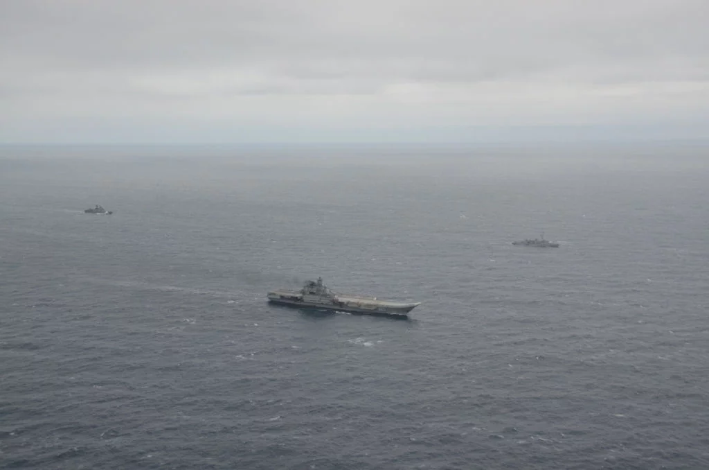 Le Latouche-Tréville entre Kuznetsov et Malabar