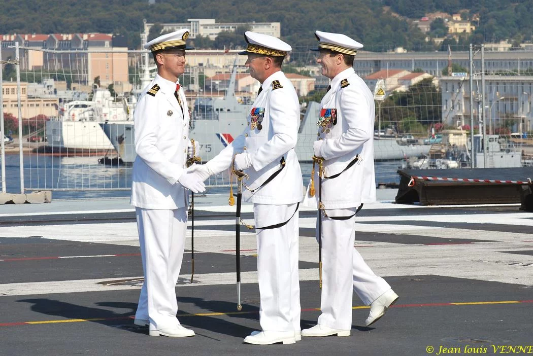 L'ancien commandant, le CV Boivin, ALFAN et le commandant en second