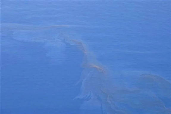 Pollution maritime au large de l’étang de Diane