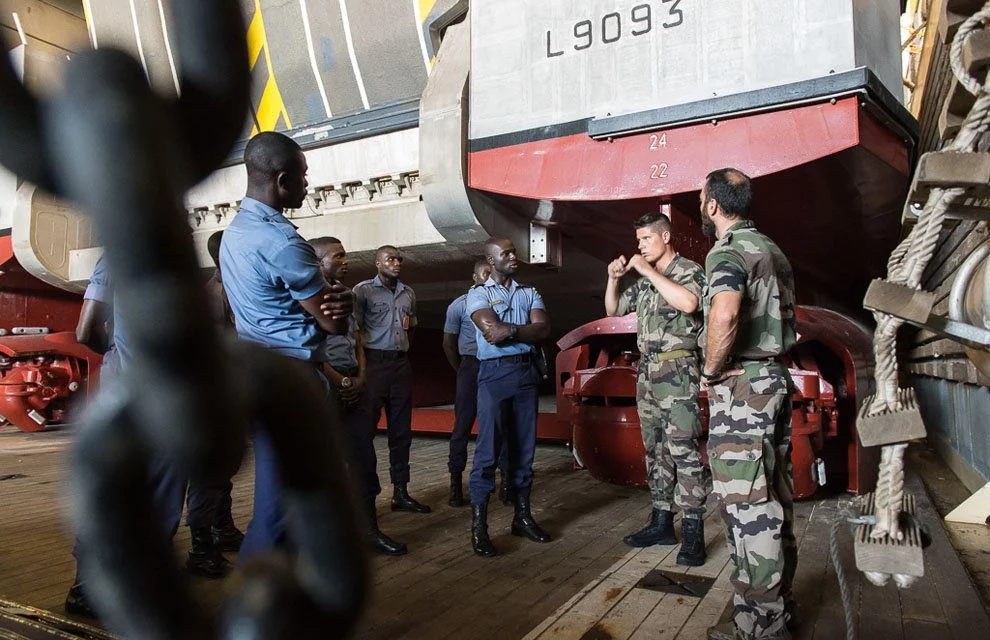 Instruction des marins ghanéens par l’équipage du BPC Mistral