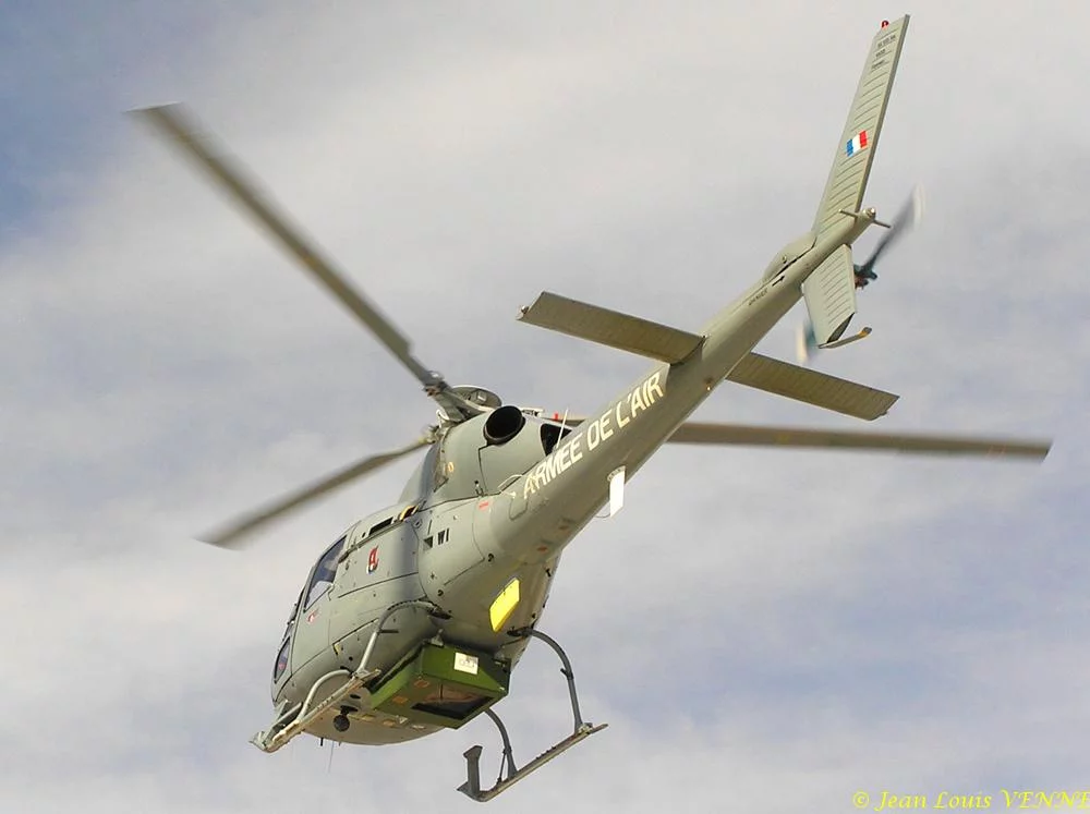 L'hélicoptère de l'armée de l'air