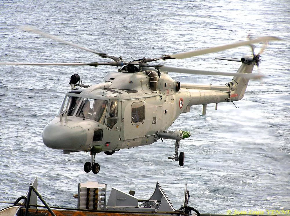 Dernières manœuvres aviation sur le Jules Verne