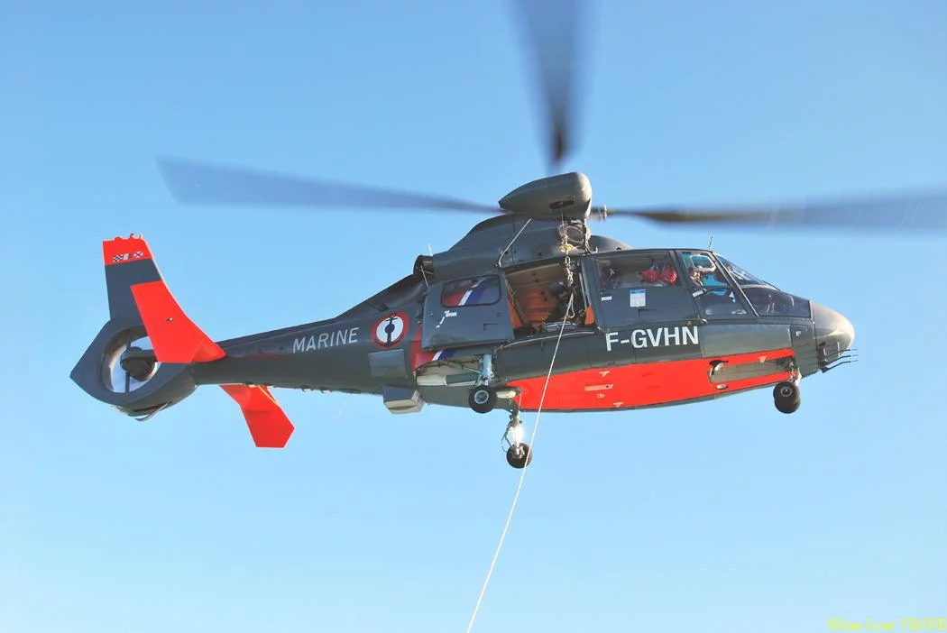 L'hélicoptère Dauphin de service public