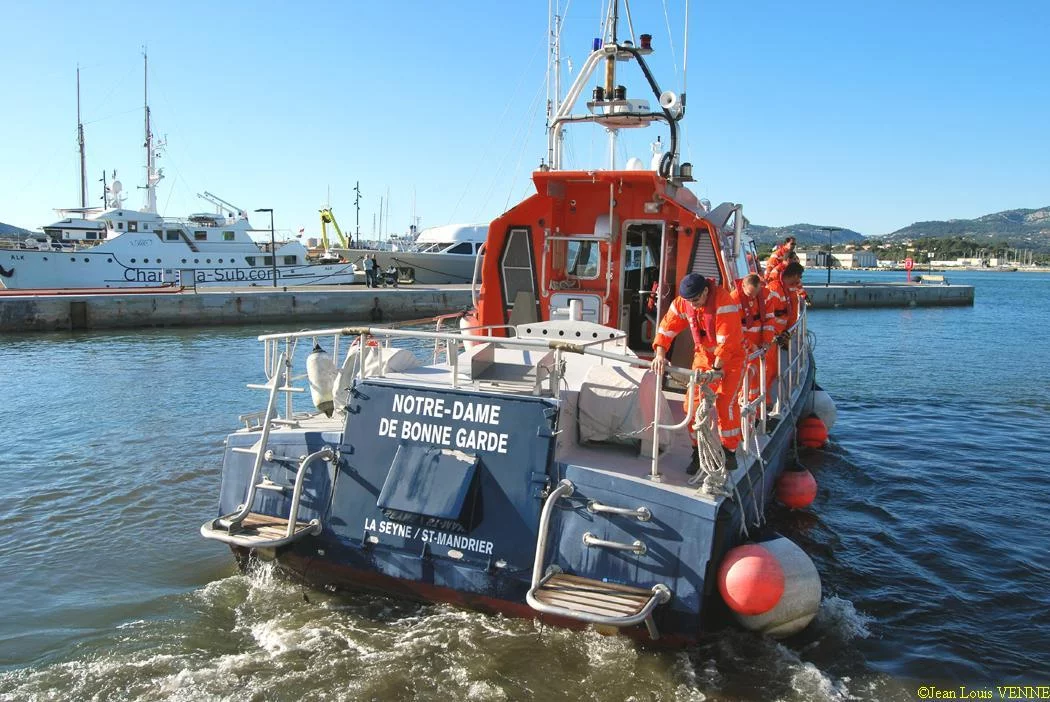 La vedette Notre-Dame de Bonne Garde