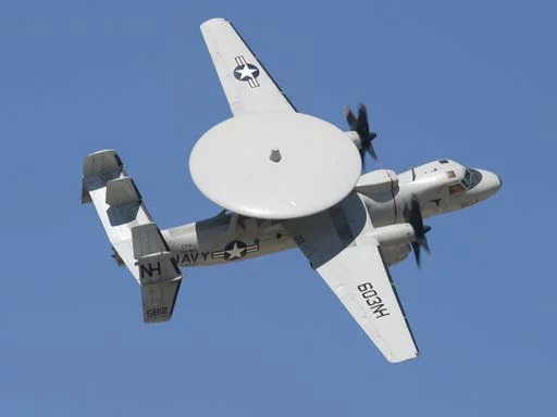 Un Hawkeye E-2C