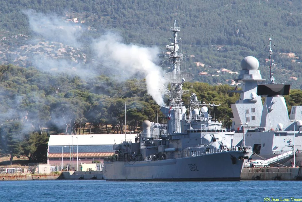 La frégate De Grasse fait escale à Toulon