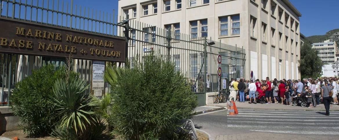 Journées du patrimoine 2015 : entrée de la base navale de Toulon