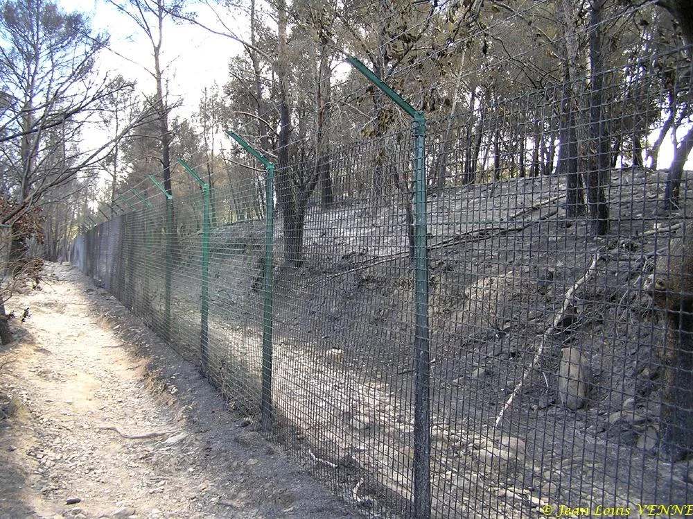 Les dégâts provoqués par l'incendie au CIN St Mandrier
